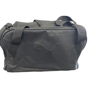 PUMA Black Duffel Bag 18x9x10 Gym Travel Sport Adjustable Strap Like New
